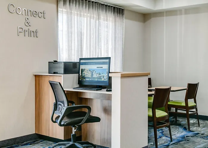 Fairfield & By Marriott 3*