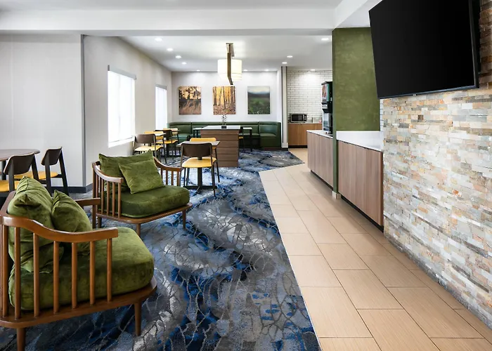 Fairfield & By Marriott 3*