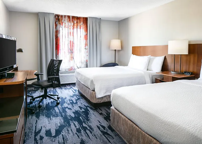Fairfield & By Marriott 3*